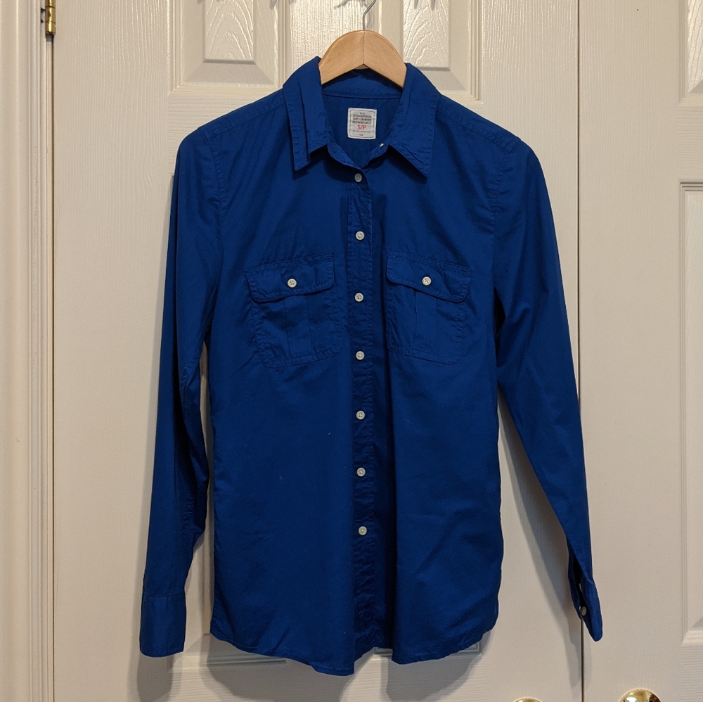 Blue Gap button down shirt